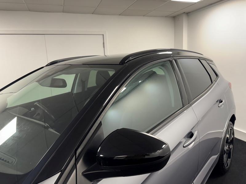 Vauxhall Grandland Photo 57cd74fa-8ae2-45fa-8a62-ceb95dd78aad.jpg