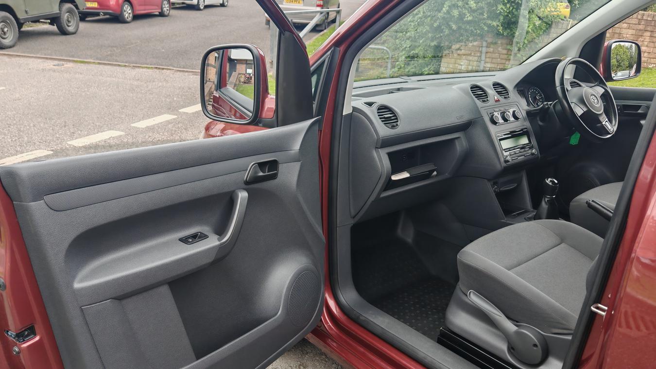 Used Volkswagen Caddy GJ64XTV 18