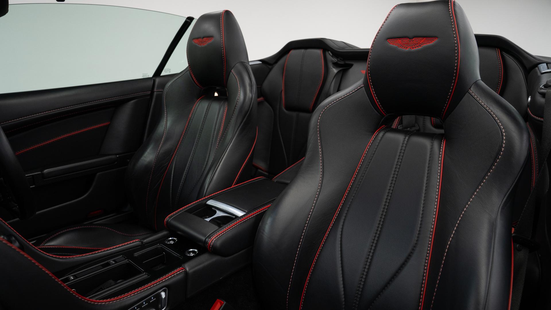 Aston Martin DB9 Photo 57e7366d-340b-4f2e-9cfe-61cd7296061a.jpg