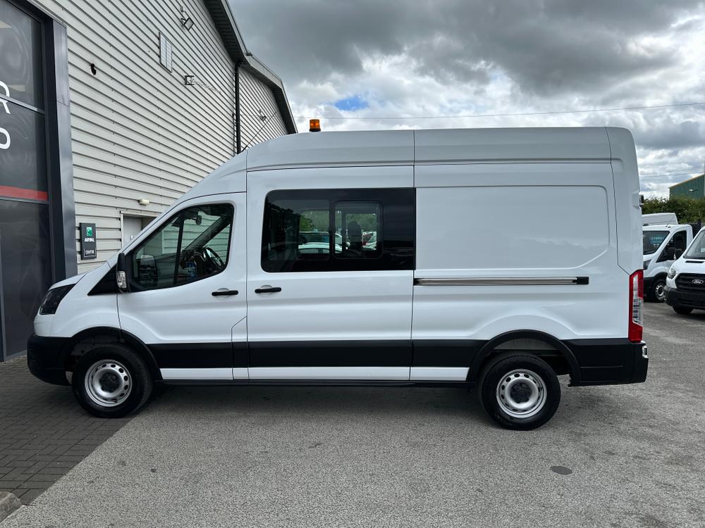 Ford Transit Photo 57efb368-4641-4062-bfe2-401700c53552.jpg