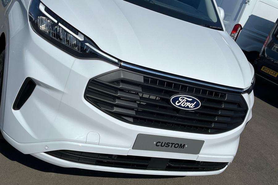 Ford TRANSIT CUSTOM Photo 57f3c2e0-a3f6-4fb7-858c-6aa70f016414.jpg