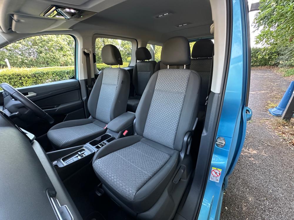 Used Ford Grand Tourneo Connect MT23ZDH 25