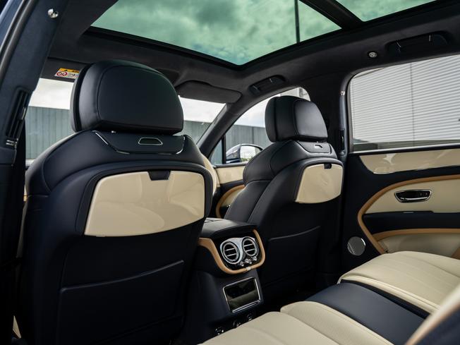 BENTLEY Bentayga  Photo 22