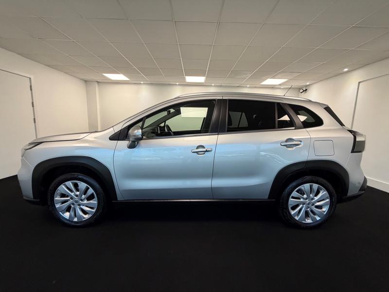 Suzuki S-Cross Photo 581d4443-a41d-4d6e-9ef2-7632a879eede.jpg
