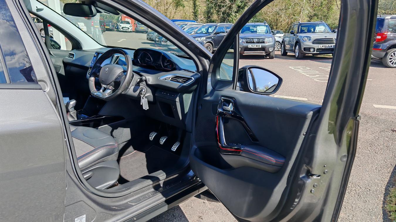 Used Peugeot 2008 WL19LZJ 13