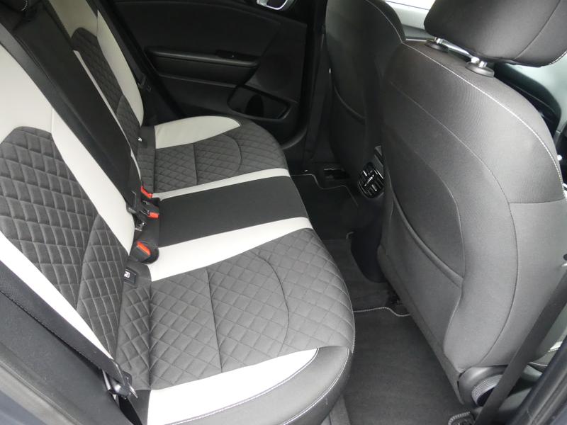 Kia ProCeed Photo 58200d77-ce01-4ce3-a692-9a9f34fad7cf.jpg