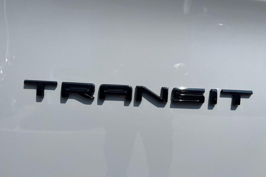 Ford TRANSIT CUSTOM Photo 5822e63c-1f53-4e2d-a952-1e64f3b81cb6.jpg