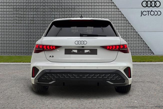 AUDI  A3 Photo 7