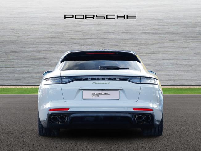 PORSCHE Panamera Photo 7
