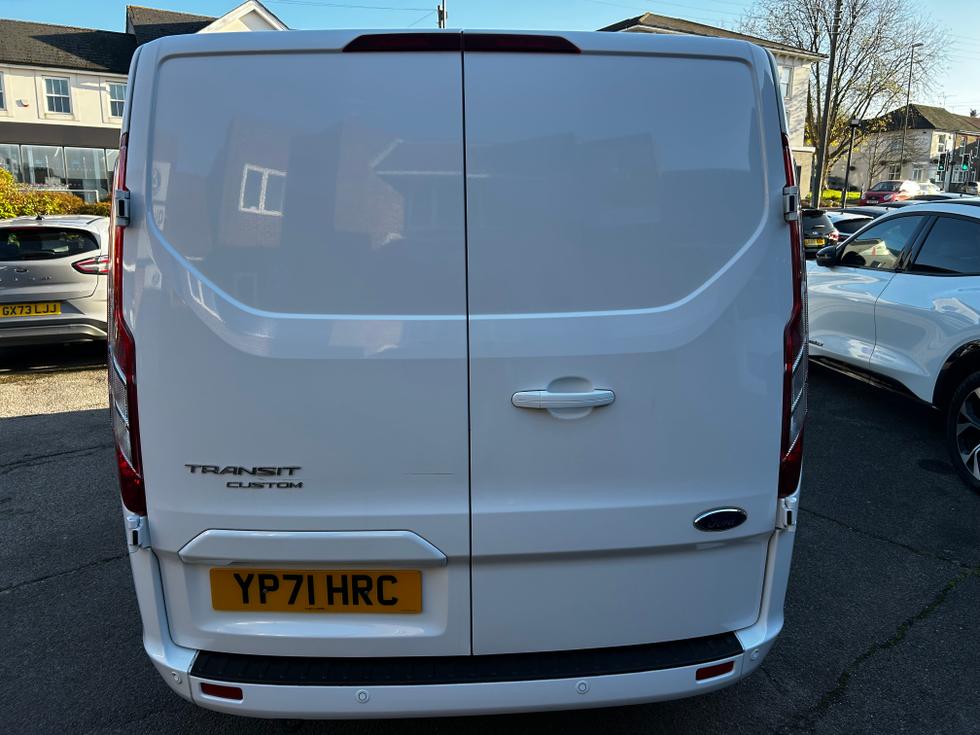Ford Transit Custom Photo 584de33e-0994-415b-ae08-e4ded0ba1a49.jpg