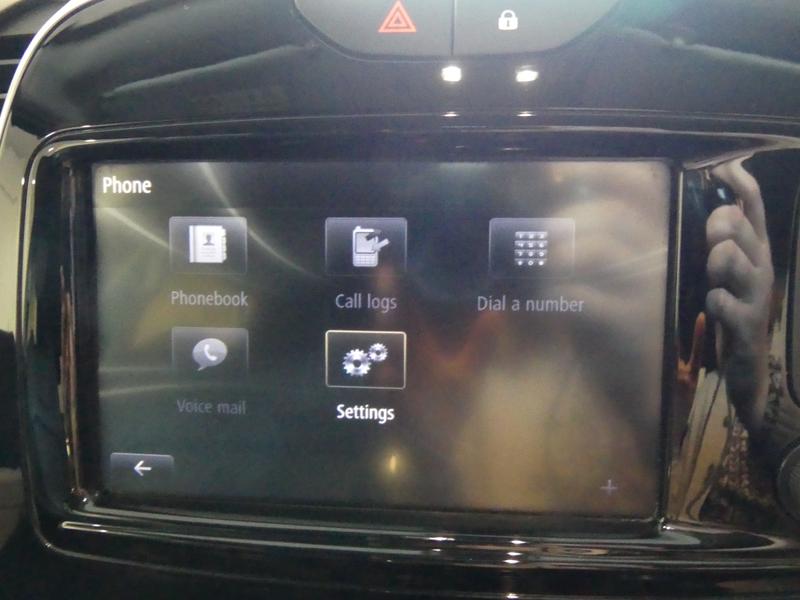 Renault Captur Photo 58537054-9ffd-4bd2-9d77-b07903b3dc48.jpg
