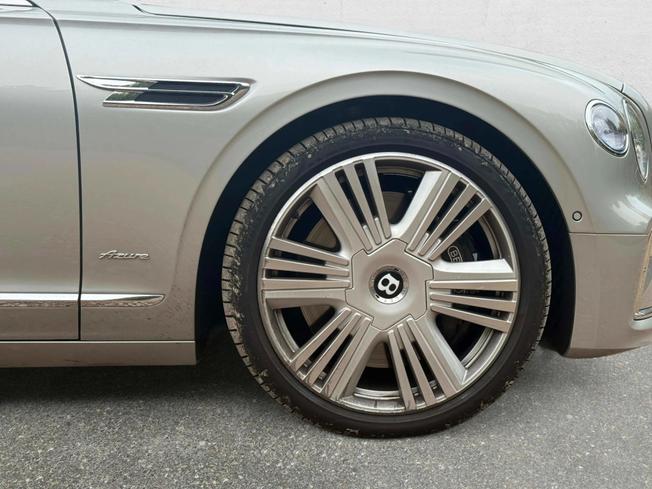 BENTLEY Flying Spur Photo 10