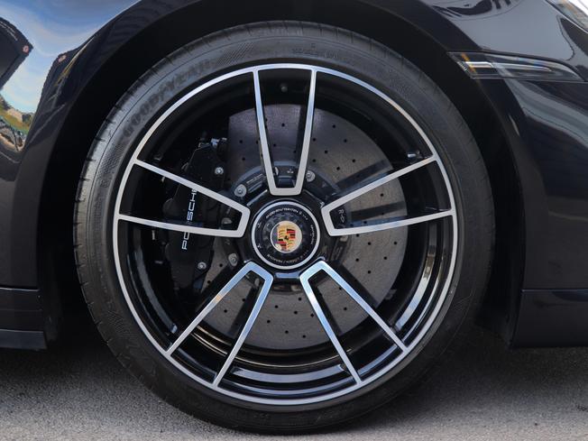 PORSCHE 911 Photo 4