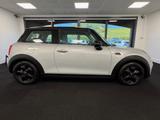 MINI Hatch Photo 5