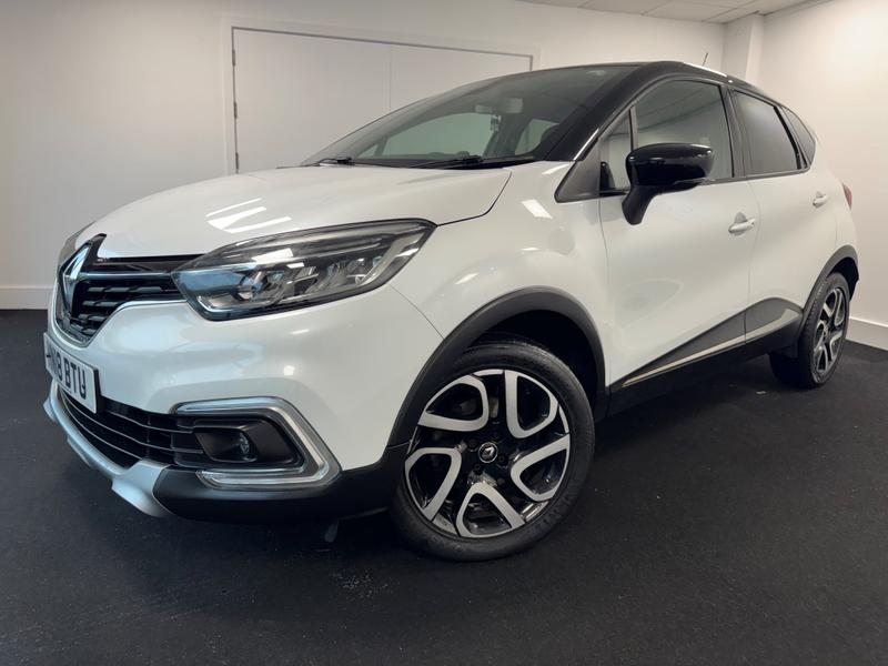 Renault Captur Photo 58939191-8ac6-4589-bdb8-0d2bf4929bbd.jpg