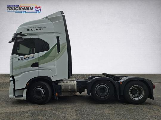 Iveco S-WAY 500hp Photo