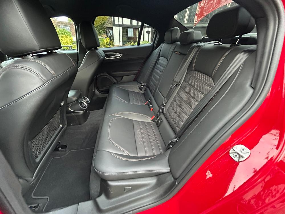 Used Alfa Romeo Giulia WM26GZJ 29