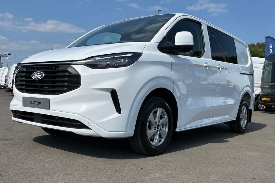 Ford TRANSIT CUSTOM Photo 58c9a47e-ea15-4ef1-8398-c6d11ec9873c.jpg