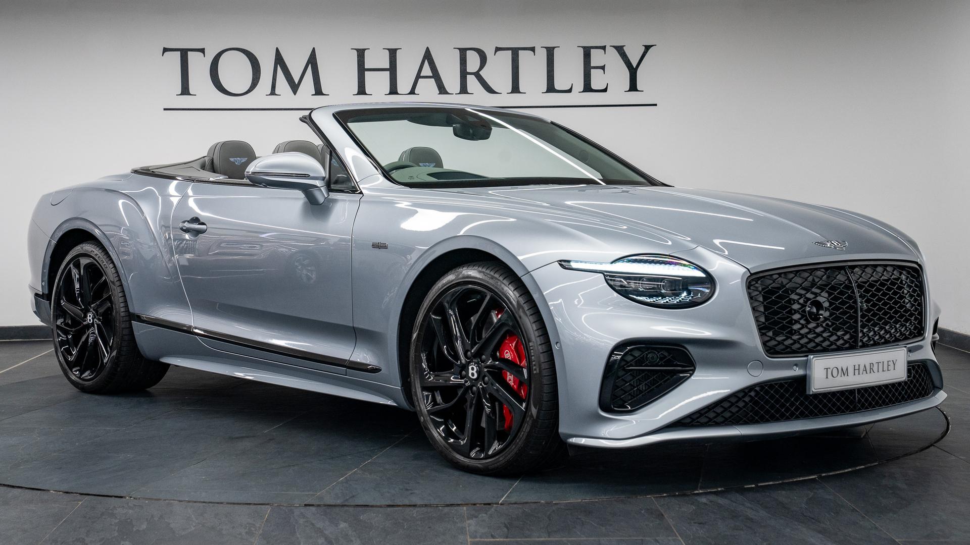 Bentley Continental Photo 58d513ca-b90e-40da-bb34-c9acb33b6d44.jpg