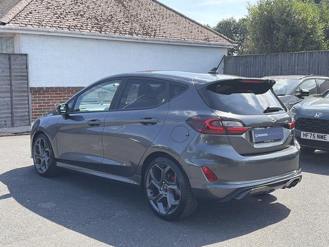 Ford FIESTA Photo 58d619ba-09de-44f8-b1d4-062b2a4c0dfb.jpg