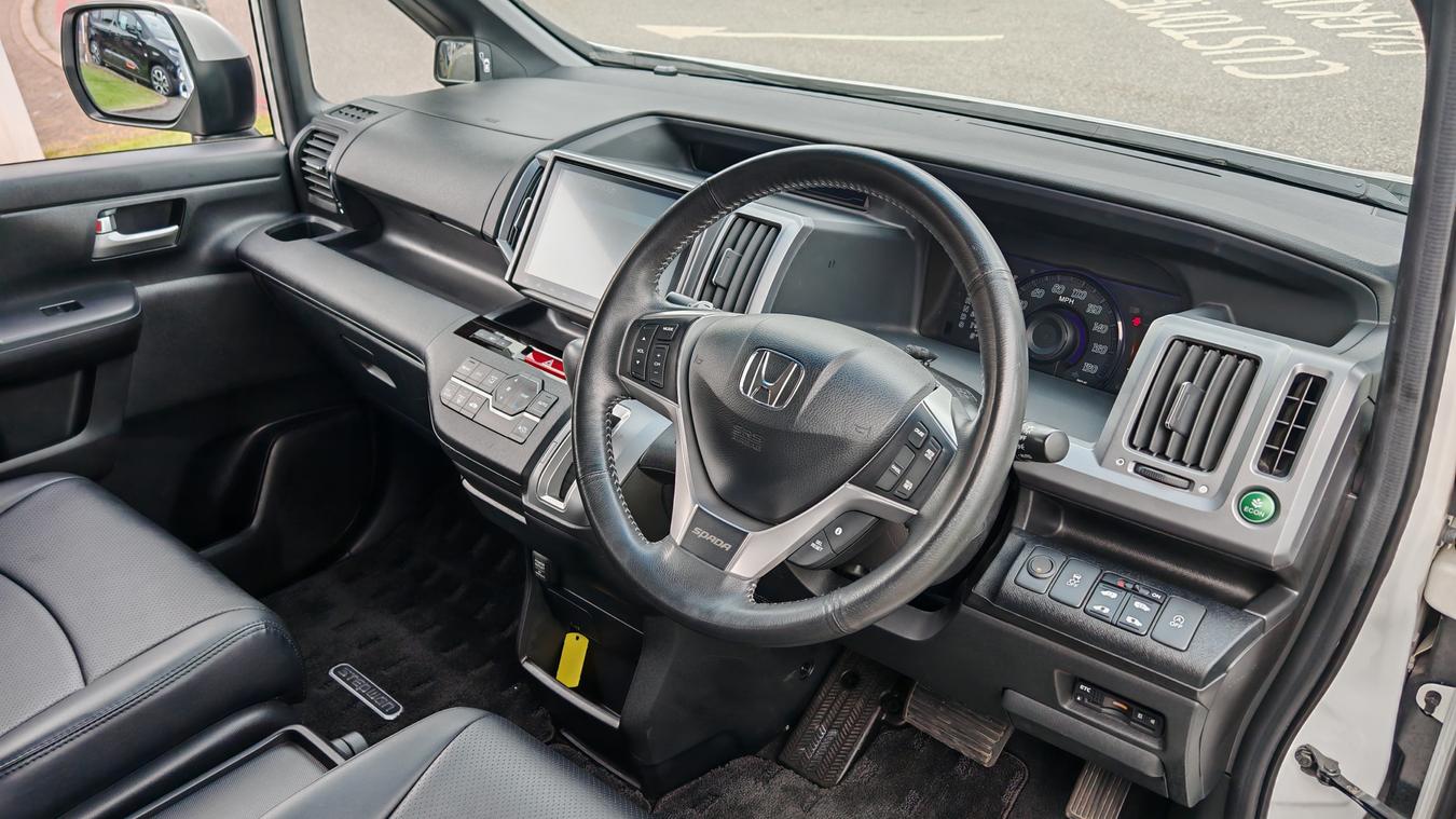 Used Honda Stepwgn STEPWGN 11