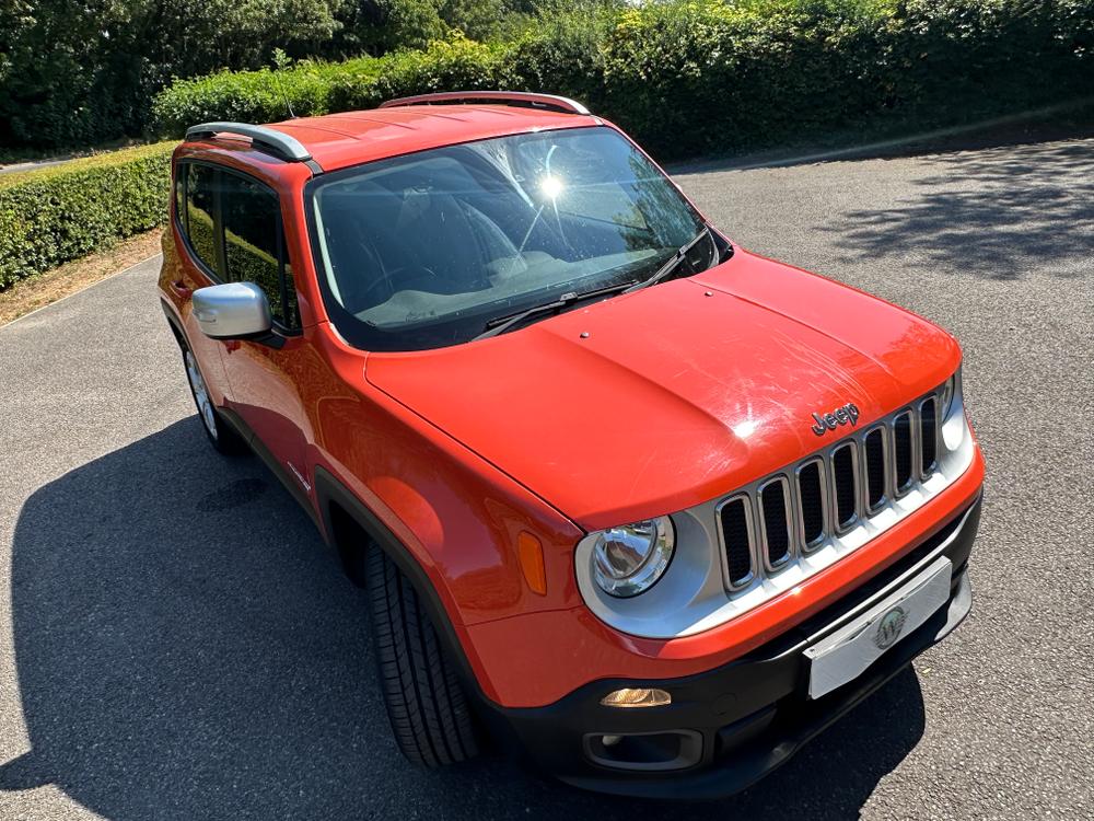 Used Jeep Renegade LW17YWJ 16