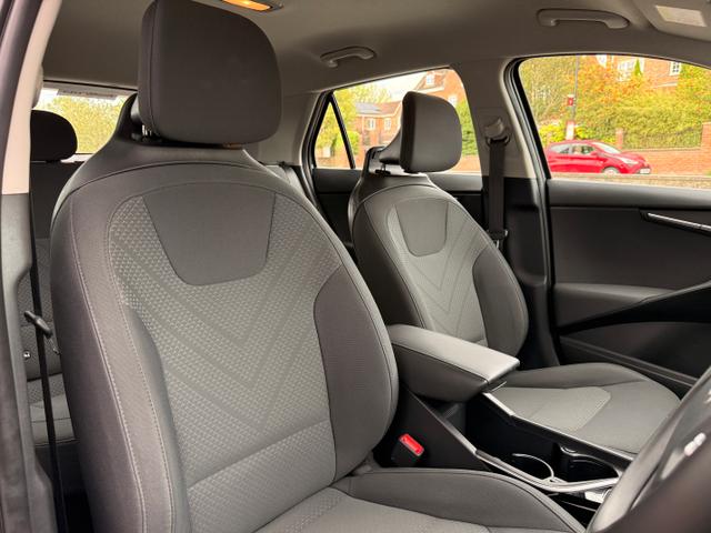 Kia Niro Photo 5901da14-94e6-4135-aa95-16c5342b36c0.jpg