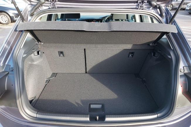 VOLKSWAGEN Polo Photo 9