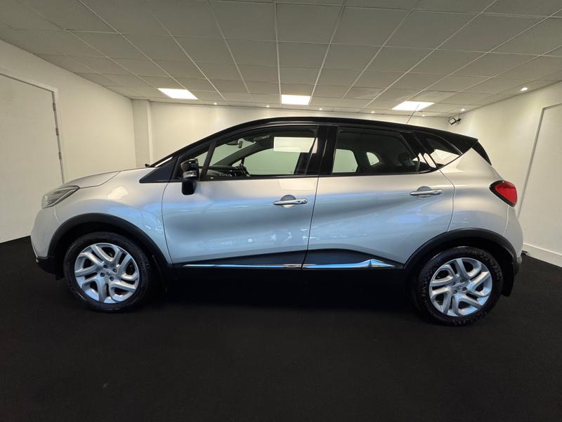 Renault Captur Photo 590b1980-81a3-4aef-ad66-19e8583e0519.jpg