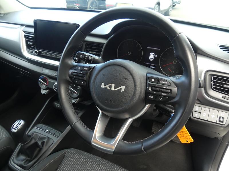 Kia Stonic Photo 59240be1-81ab-4ce1-aea6-b228960917d9.jpg