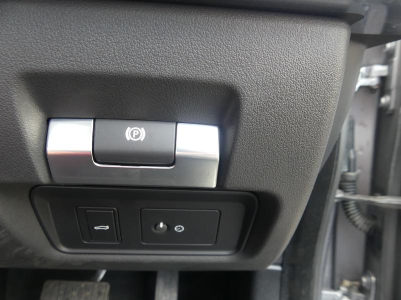 Jaguar XE Photo 592f6eb6-3da6-4ee8-8c66-135b47b5c5db.jpg