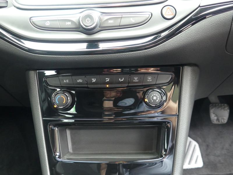 Vauxhall Astra Photo 593e741b-39a6-48d3-a428-92369989604f.jpg