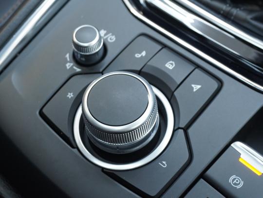 Mazda CX-5 Photo 5944b840-06ce-46b7-abe0-d753995d9345.jpg
