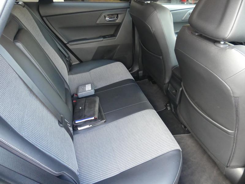Toyota Auris Photo 594c4a9c-e2bd-497e-8504-9db7f050b5f8.jpg
