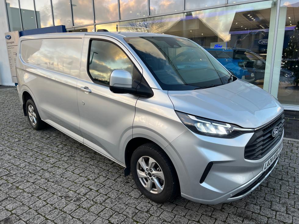 Ford Transit Custom Photo 594d6a2a-d7d9-4949-b134-e8a155a27b82.jpeg