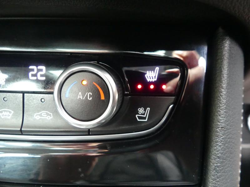 Vauxhall Grandland X Photo 5950b4a4-3671-43e1-a11e-41d41e54ea34.jpg