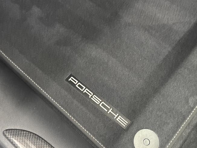 PORSCHE Macan Photo 37