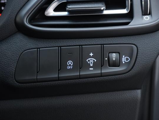 Hyundai i30 Photo 595c8ce6-9538-44a4-a4a6-98f167a51c84.jpg
