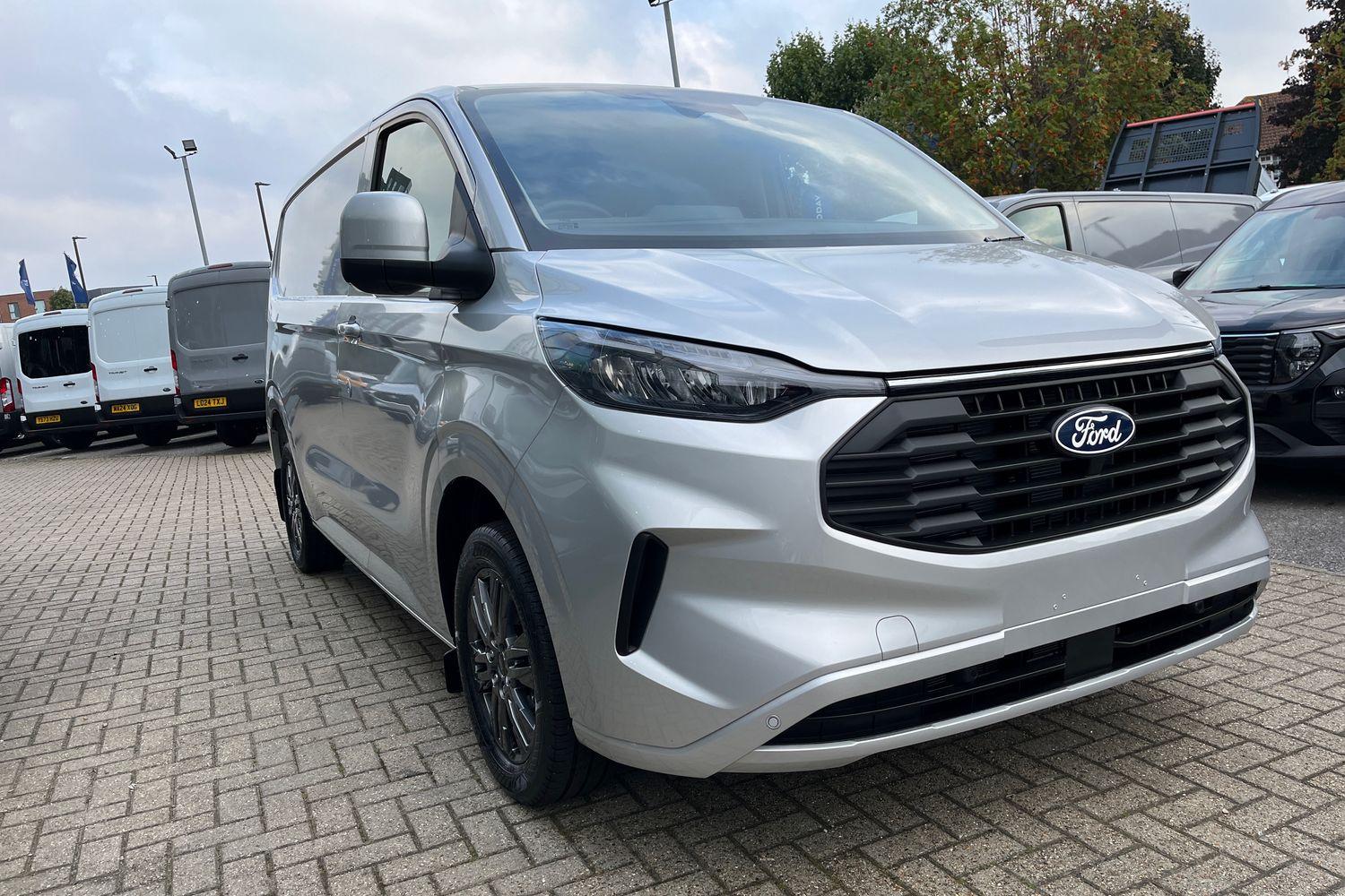 Ford TRANSIT CUSTOM Photo 28