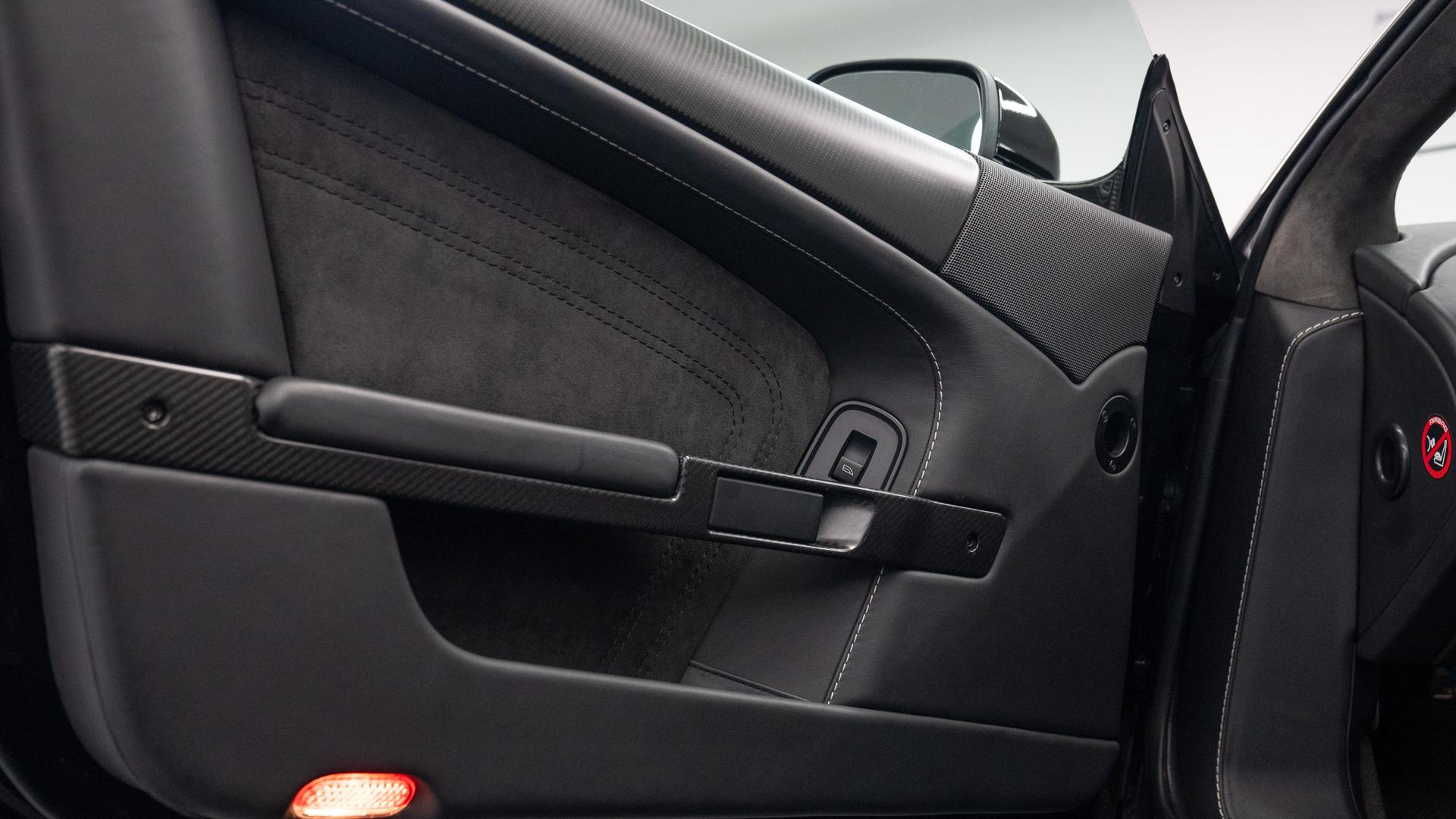 Aston Martin DBS Photo 598a7f5c-c188-48eb-9ebb-b69c74247439.jpg
