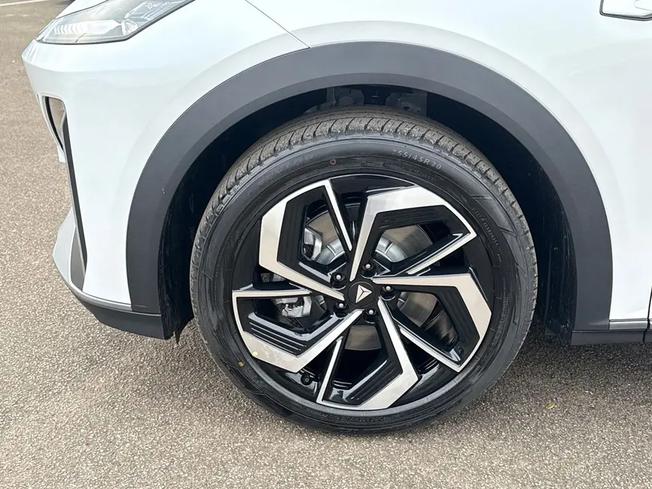 CHANGAN Deepal S07 Photo 22