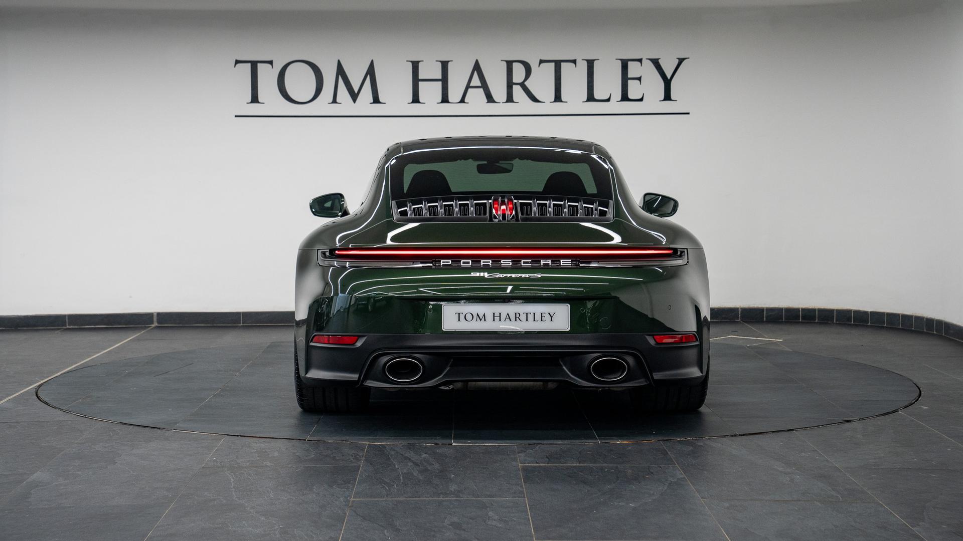 Porsche 911 Photo 599129c7-9b47-43f4-9e6a-6c2ea66761c1.jpg