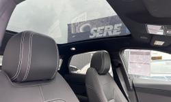 Jaguar E-PACE Photo 4