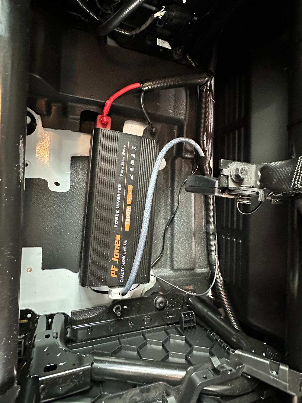 Ford Transit Photo 59c17bd6-0283-4f46-a26f-6452ec166189.jpg