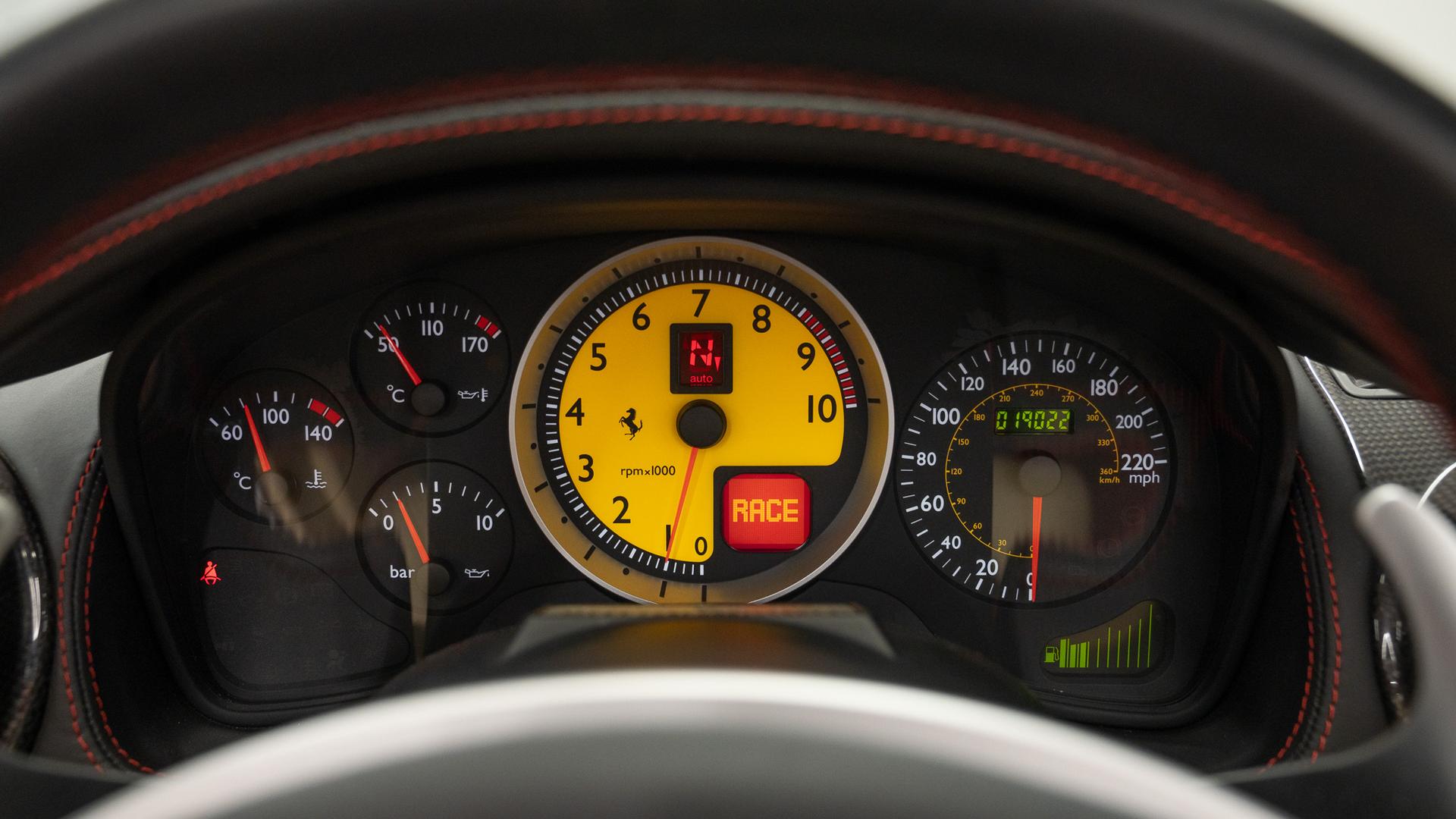 Ferrari F430 Photo 59d2777f-08ef-464e-928a-d9701bdb28c9.jpg