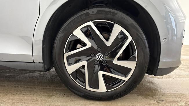VOLKSWAGEN Id. Buzz Photo 5