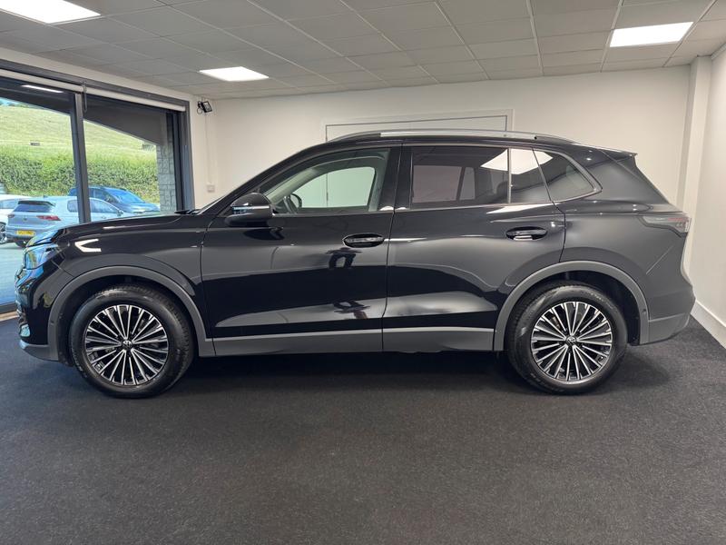 Volkswagen Tiguan Photo 59ef2a0b-ea04-4ae4-ae54-0ff4ecfbe1b0.jpg