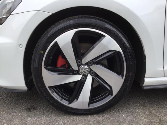 Volkswagen Golf Photo 59f0e53a-32fc-44dc-9dca-4760ae813030.jpg