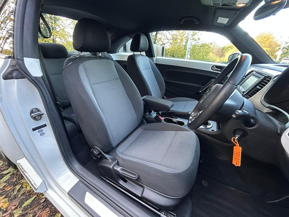 Used Volkswagen Beetle LF62UXY 12