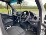 Mercedes-Benz Sprinter Photo 3
